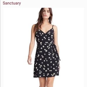 Sanctuary summer dress wrap dress black daisies never worn